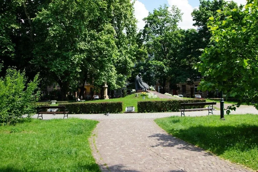 Attractive Apartment Oldtown Near Thetrain Station Krakow Poland